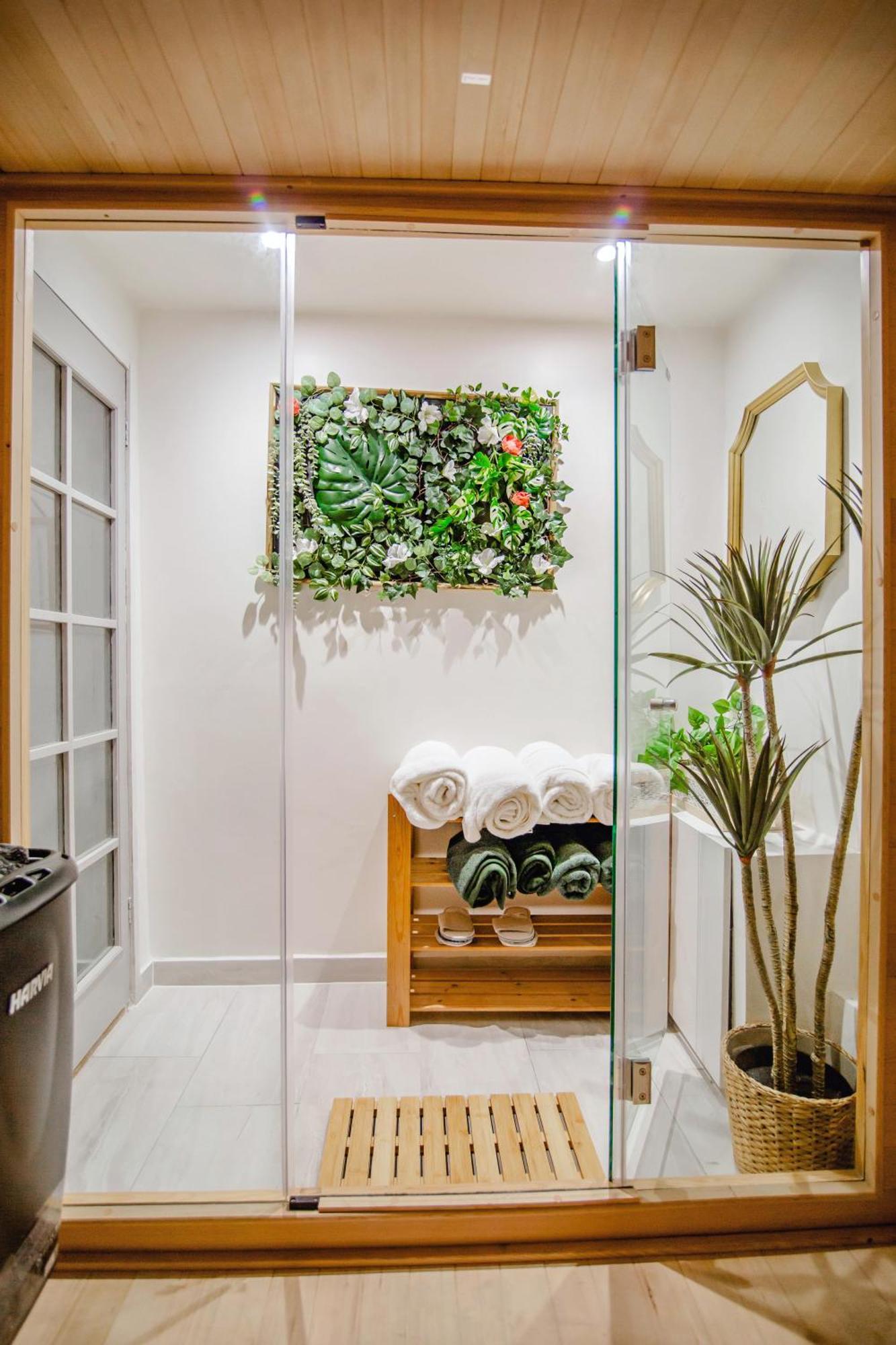 Modern Central Luxury Home With Hot Tub Sauna 11Ppl Σέφιλντ Εξωτερικό φωτογραφία