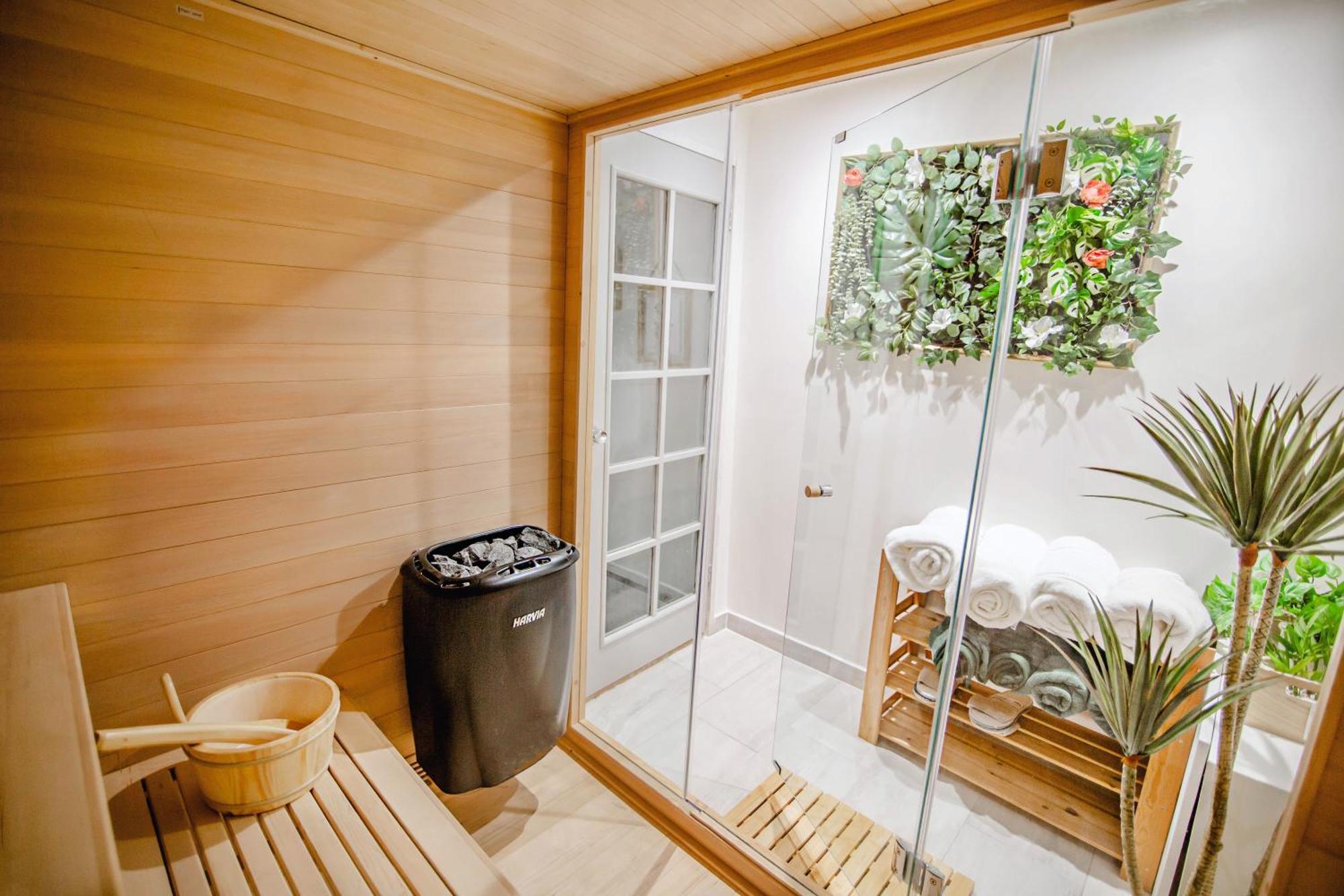 Modern Central Luxury Home With Hot Tub Sauna 11Ppl Σέφιλντ Εξωτερικό φωτογραφία