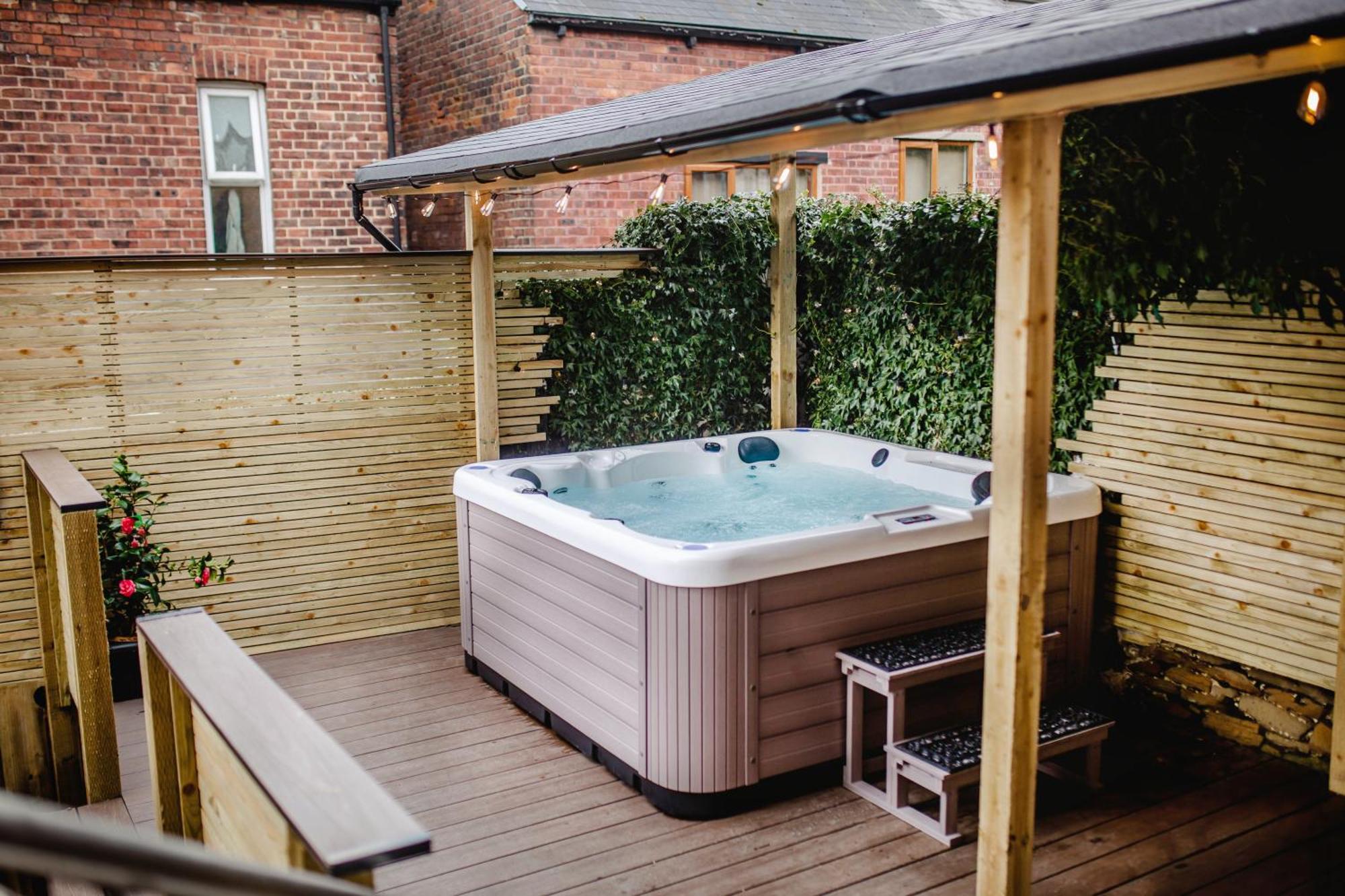 Modern Central Luxury Home With Hot Tub Sauna 11Ppl Σέφιλντ Εξωτερικό φωτογραφία