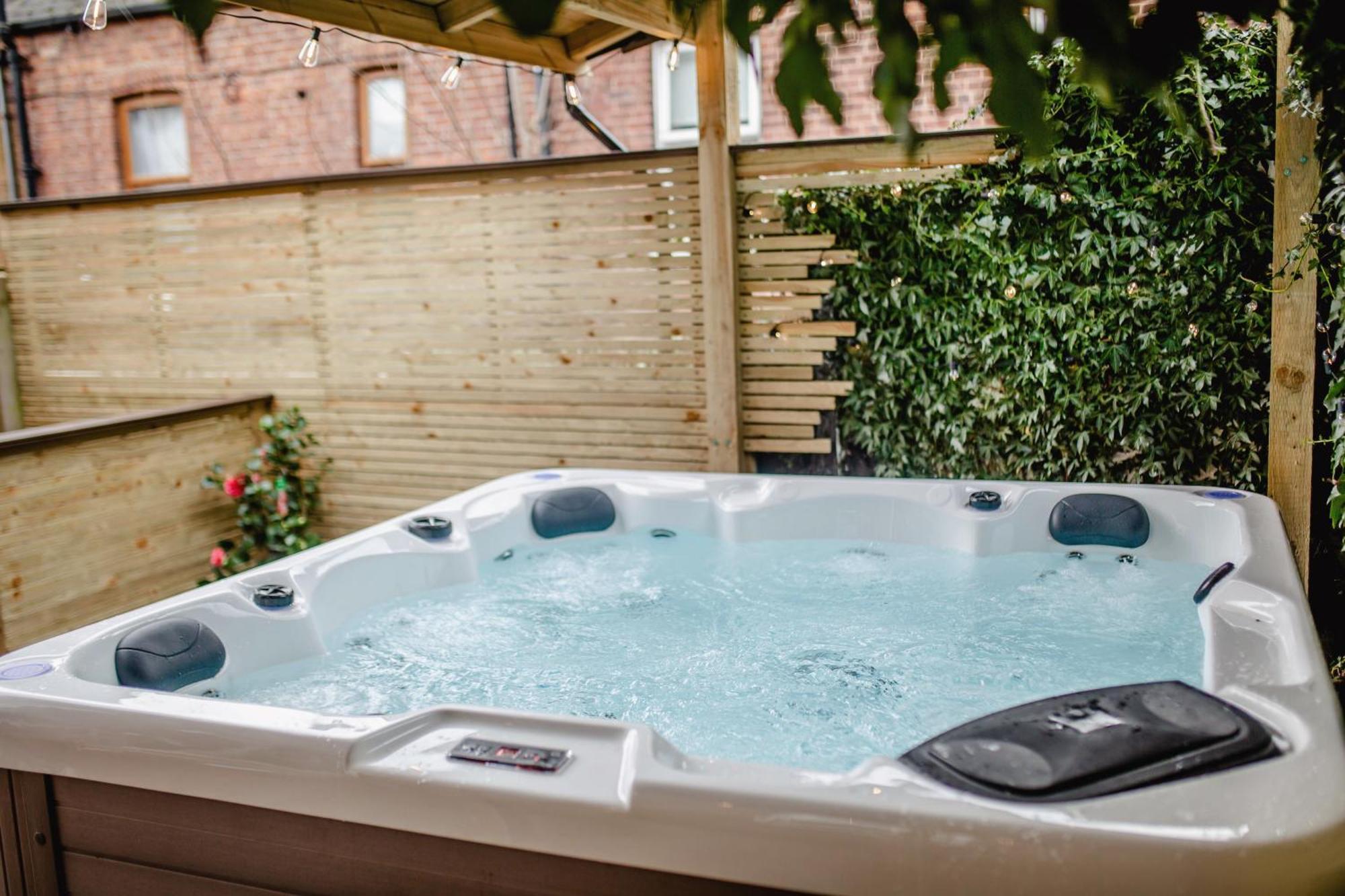 Modern Central Luxury Home With Hot Tub Sauna 11Ppl Σέφιλντ Εξωτερικό φωτογραφία