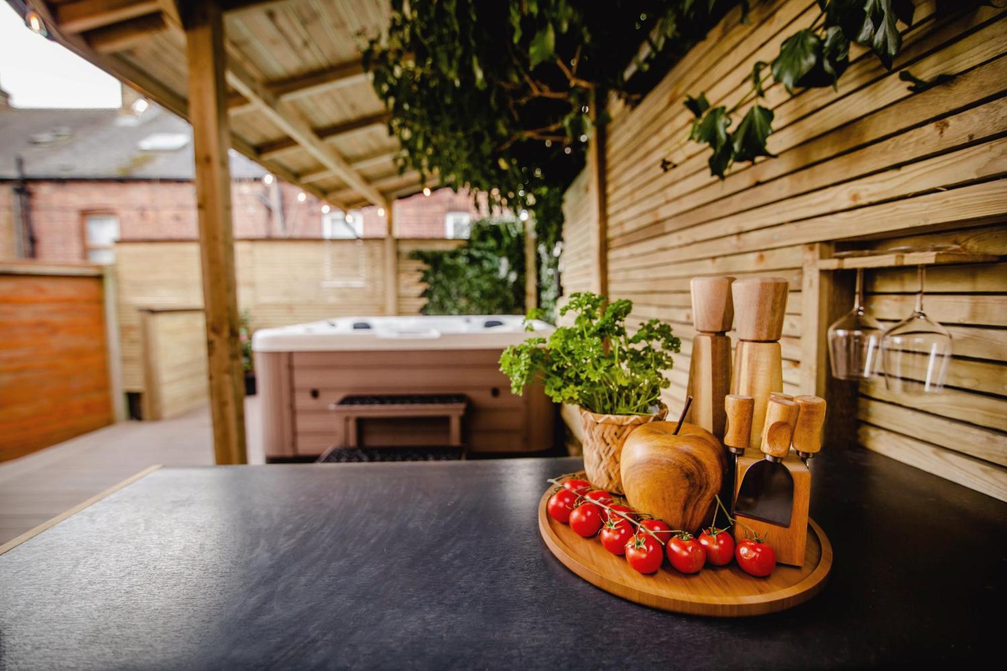 Modern Central Luxury Home With Hot Tub Sauna 11Ppl Σέφιλντ Εξωτερικό φωτογραφία